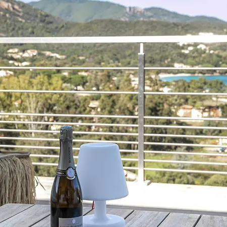 빌라 Margaux With Private Pool & Sea View *