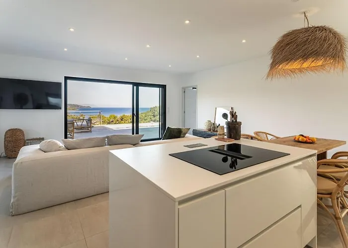 Margaux With Private Pool & Sea View *