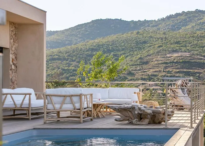 Margaux With Private Pool & Sea View