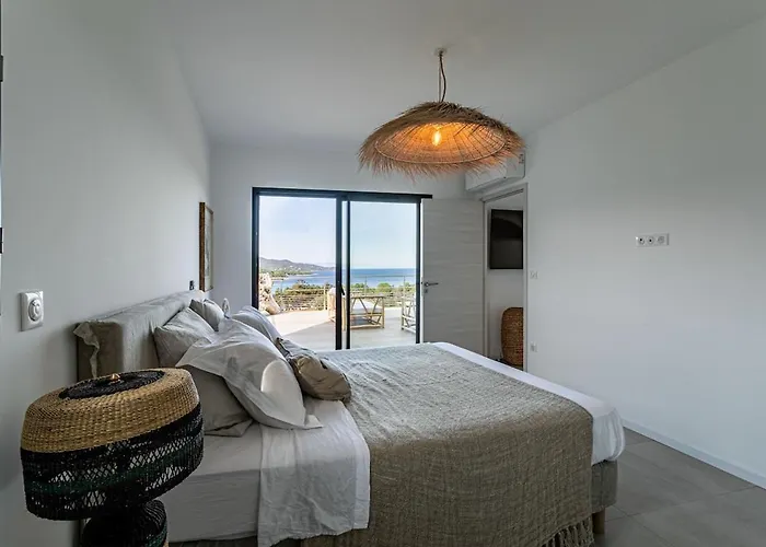 Margaux With Private Pool & Sea View Villa *