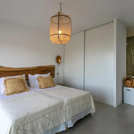 Margaux With Private Pool & Sea View Вилла Конка
