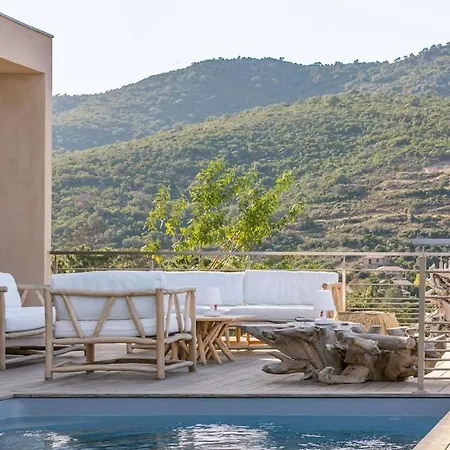 Margaux With Private Pool & Sea View