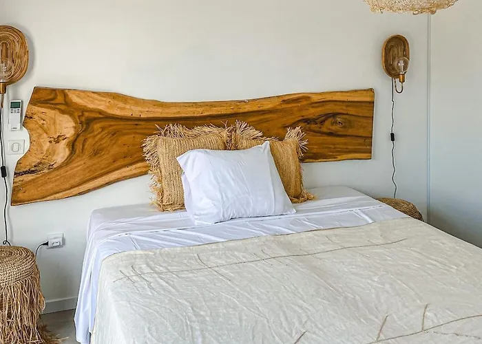 Villa Margaux With Private Pool & Sea View