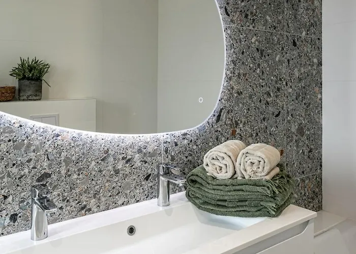 Margaux With Private Pool & Sea View Villa *